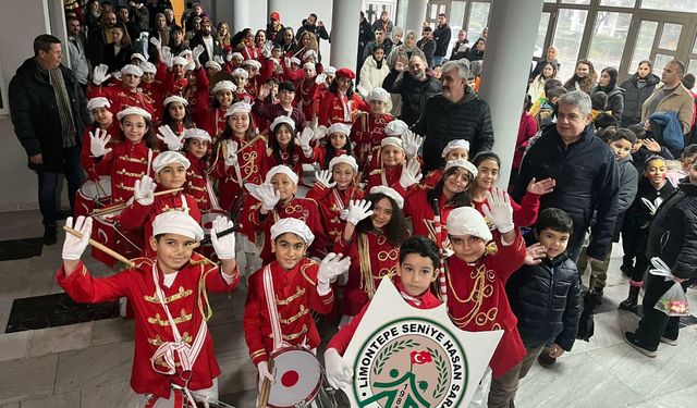 Limontepe'de minikler ekranı bıraktı trampetleri eline aldı
