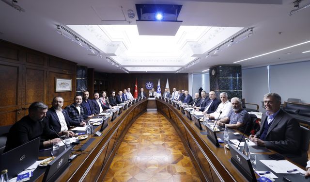 Süs bitkileri sektörü İzmir’de güç birliği yaptı: Sorunlara karşı 9 maddelik reçete hazırlandı