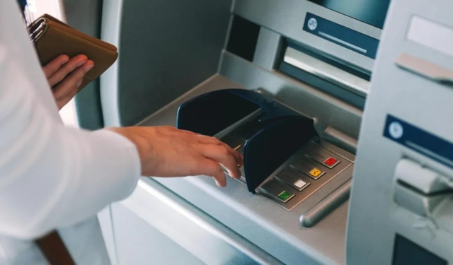 ATM’lerde yeni dönem! Kartını takan bu yazıyı görecek
