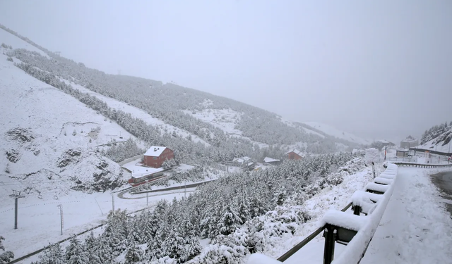 Meteoroloji illeri tek tek uyardı: Kar fırtınası geliyor, sıcaklıklar çakılacak
