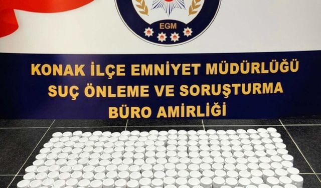 İzmir’de uyuşturucu satıcılarına operasyon: 2 kişi tutuklandı