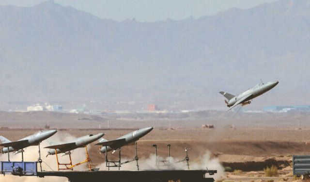 İran’dan ABD ve İsrail’e mesaj: Silahlı kuvvetlerimiz hazır