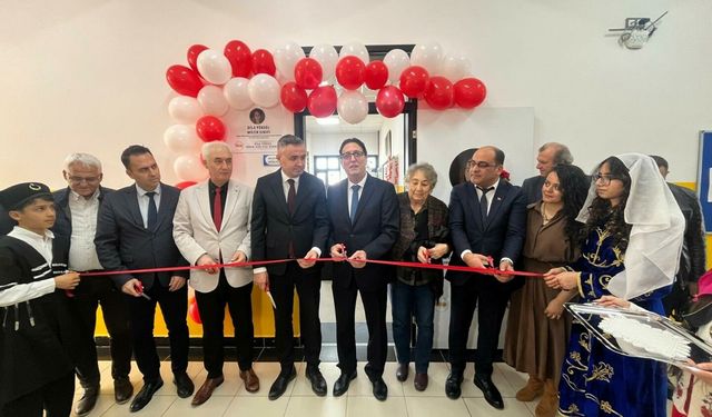 Depremde kaybettiklerinin adını çocukların gülüşünde yaşatıyor