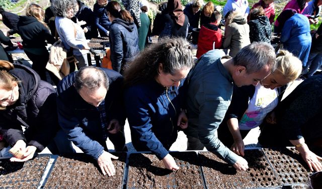 Bornova’da toprak kadınlarla canlanıyor