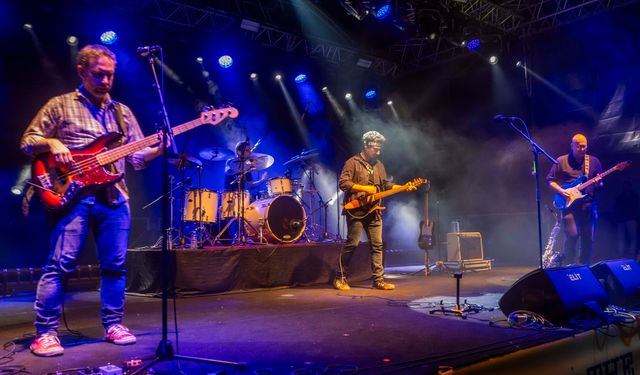 İzmirliler Sevgililer Günü’nü Pinhani ile kutladı