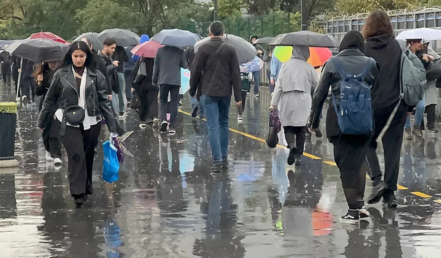 Meteoroloji 17 ili uyardı: Balkanlar’dan gelen soğuk hava kuvvetli kar yağışını beraberinde getiriyor