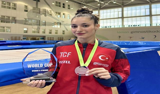 Trampolin cimnastikte İzmir gururu: Dünya Kupası’ndan iki madalya