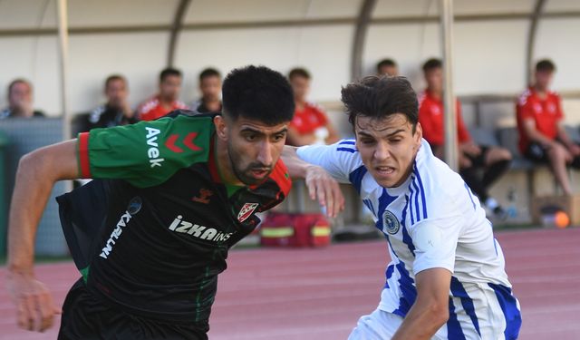 Karşıyaka’da Erhan ve Mücahit dönüyor