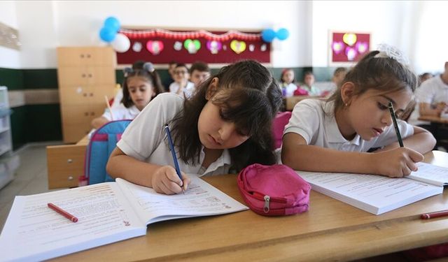 MEB duyurdu: Okullarda ikinci ara tatil Ramazan Bayramı ile birleşiyor