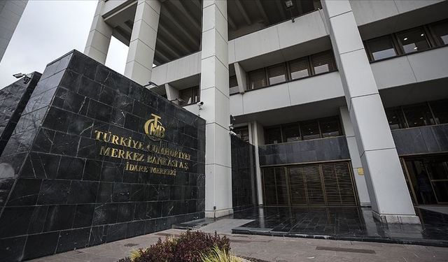 Merkez Bankası yıl sonu enflasyon tahminini yukarı çekti