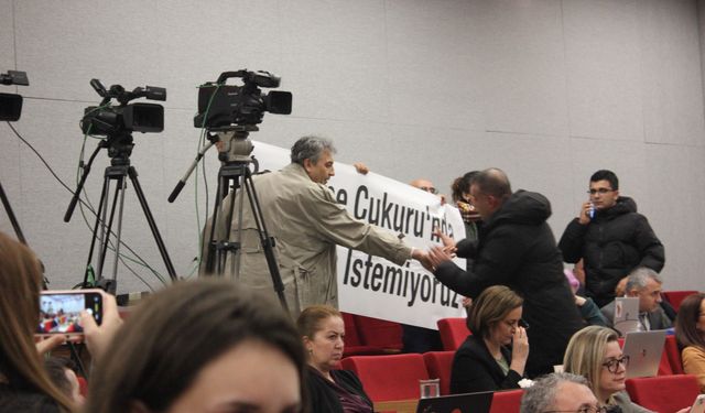 Büyükşehir’de Basmane Çukuru eylemi!