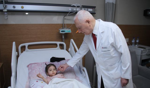 Bir organla yeniden doğuş: Minik kalpler Başkent’te hayata tutundu