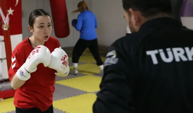 15 yaşındaki Ceyda Kuru’nun hedefi Avrupa zirvesi