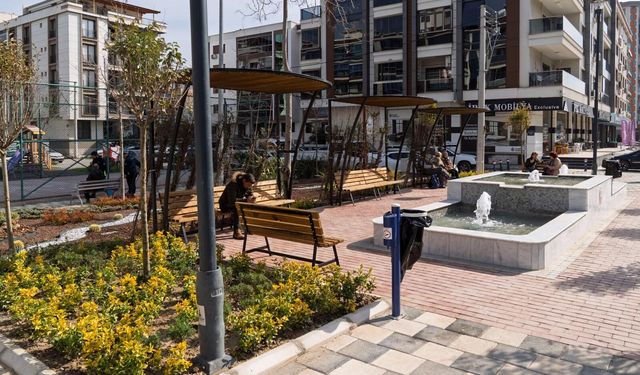Karşıyaka'da dönüşüm tamam: Atıl alan modern parka dönüştü