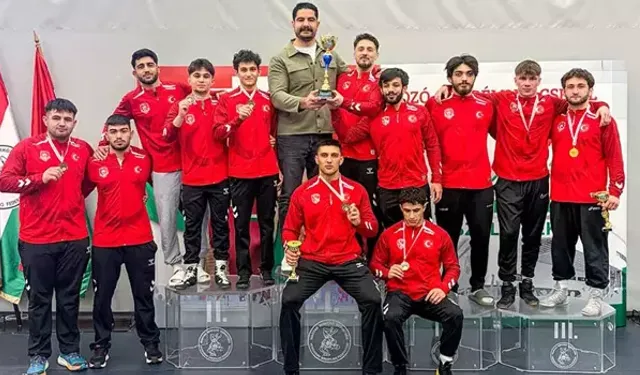 Güreşçilerimiz Budapeşte'de şampiyon