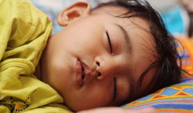 Çocuğunuza Uyku İçin Melatonin Veriyorsanız Dikkat Edin