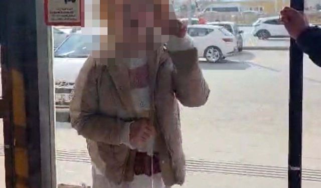 Fark ücretine itiraz eden kadın eczaneye saldırdı