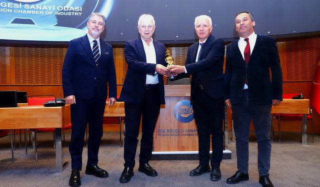 İYTE’ye sanayiyle kurduğu köprüye üç ödül
