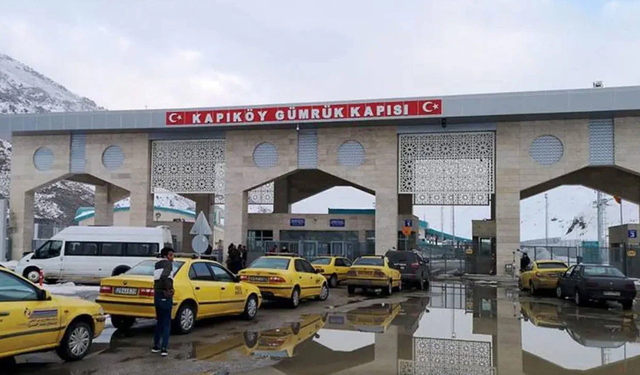 Türkiye-İran sınır kapılarında yeni karar: Günübirlik yolcu geçişleri durduruldu