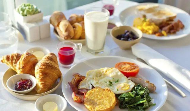 Sahurda doğru besinlerle susuzluğu azaltın: Gün boyu susamamak için ne yemeli?