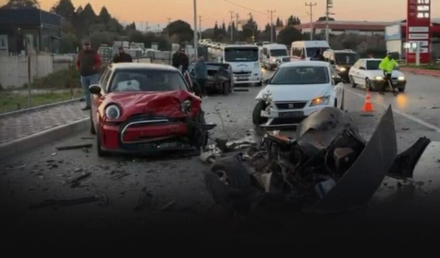 İzmir’de zincirleme kaza: Kemalpaşa’da 1’i çocuk 3 kişi yaralandı