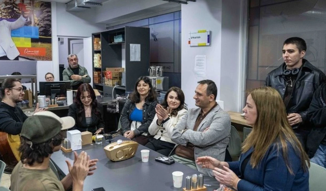 Bornova’da gençler aynı sofrada: Üniversiteliler iftarda buluştu