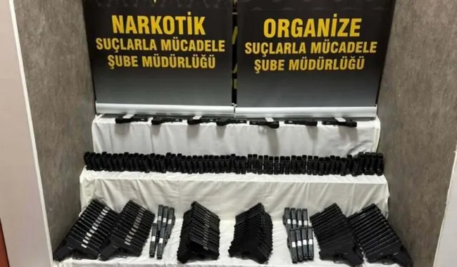 İzmir’de silah operasyonu: 149 ruhsatsız tabanca ele geçirildi!