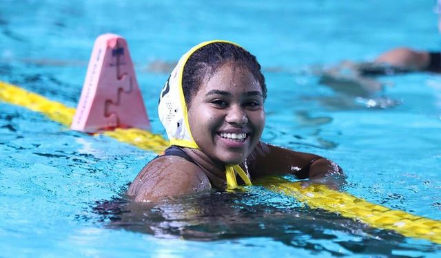 Şampiyonluğa 'kulaç' attı