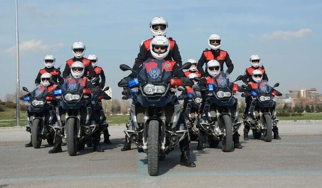 İzmir’de yunus timlerinden bir haftada dikkat çeken operasyon bilançosu