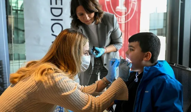 İşitme engelli öğrencilere hem sağlık taraması hem tarih yolculuğu