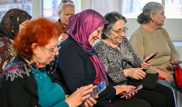Bornova’nın çınarları yapay zekayla tanıştı