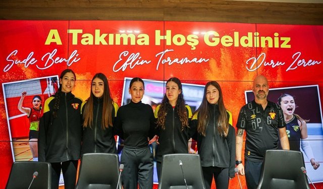 Göztepe'de genç voleybolculardan imza: Altyapıdan profesyonelliğe geçiş