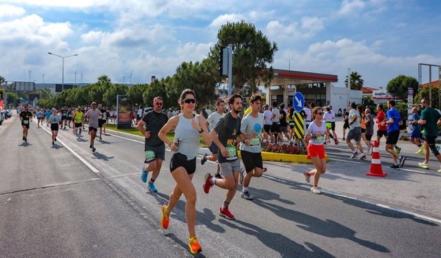 Çeşme yarı maratonu için geri sayım: Ege’de spor ve turizm buluşacak