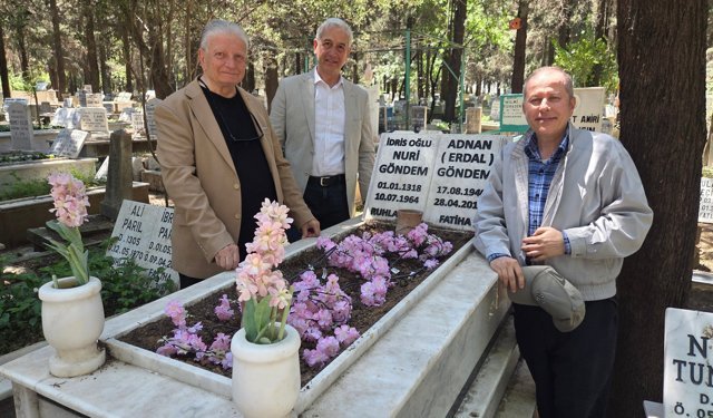Nizamettin Bedir Ve Erdal Göndem kabirleri başında anıldı