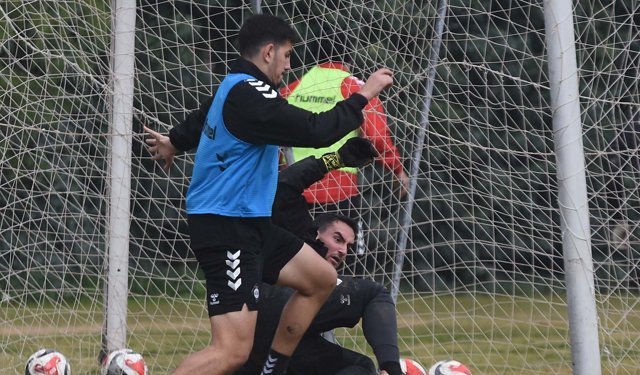 Altay'da kader maçı öncesi kalede U17 formülü