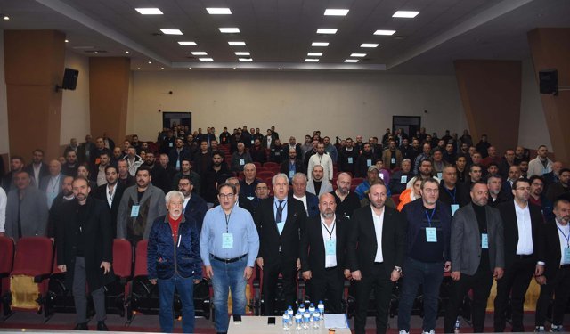 Altay'da kongre maratonu yine başladı