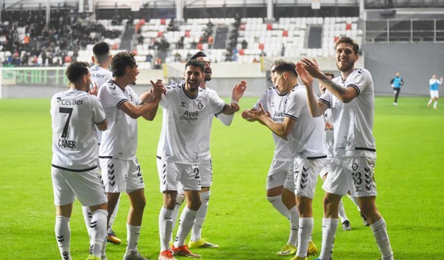 Altay'da ligde kalma sınavı