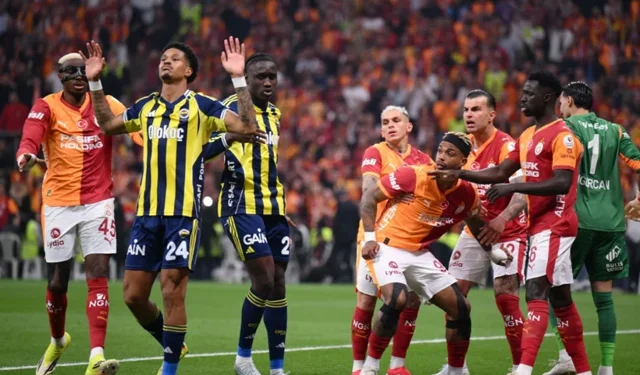 Derbi Keyfi Zehir Oldu: İzmir'de Gelen Hesap Sosyal Medyayı Salladı!