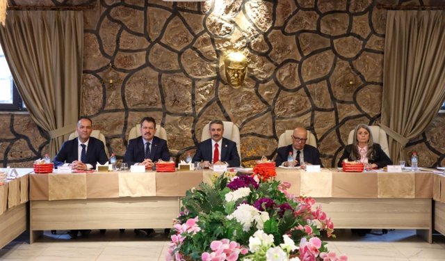 Meclis heyetinden İzmir cezaevlerine inceleme