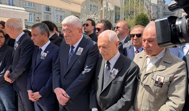 Prof. Dr. Mehmet Haberal, yakın dostu Cindoruk'u son yolculuğunda yalnız bırakmadı