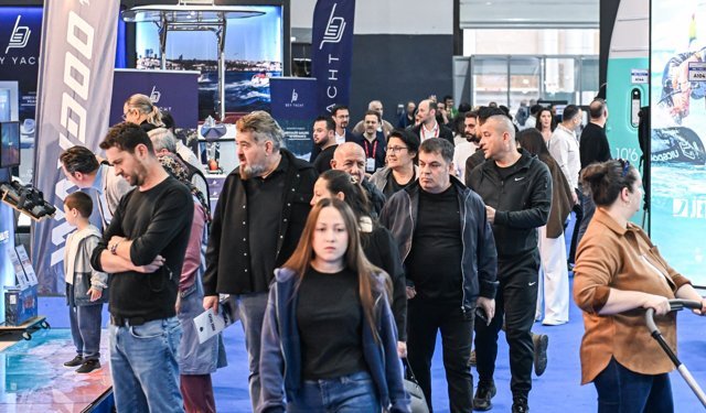 İzmir'de deniz tutkusu karaya indi