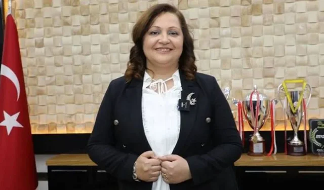 Afyonkarahisar Belediye Başkanı Burcu Köksal AK Parti'ye katıldı mı? Burcu Köksal kimdir?