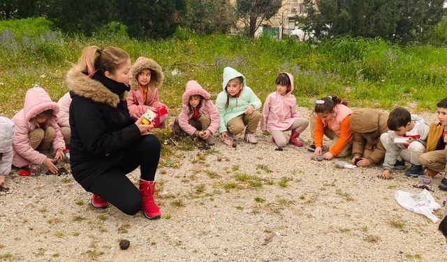Foçalı öğrencilerden doğaya umut tohumu