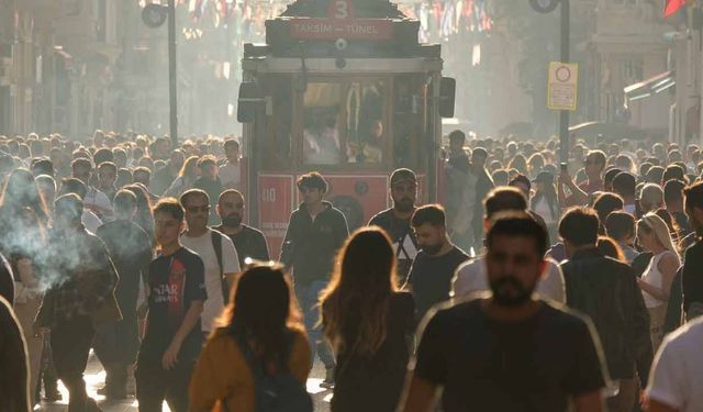 Diplomalar arttı güvencesizlik derinleşti