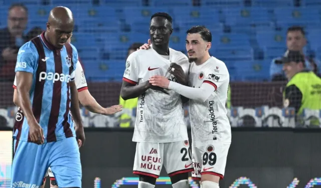 Trabzon'da kazanıp ligde kaldılar