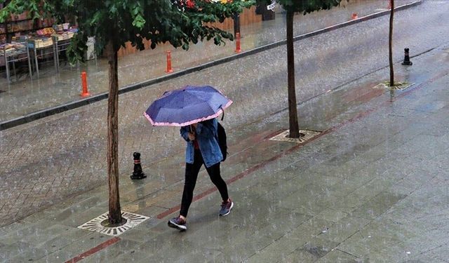 Meteoroloji’den peş peşe sağanak uyarısı: Çok sayıda il için alarm verildi