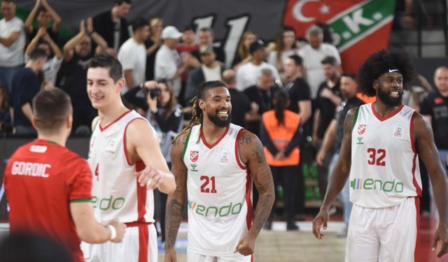 Karşıyaka Potada Hayati Deplasmanda
