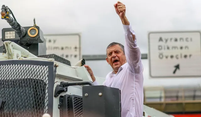 Özgür Özel'in WhatsApp kanalı açıldı
