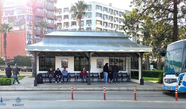 Simgesel Durak Konak’ta