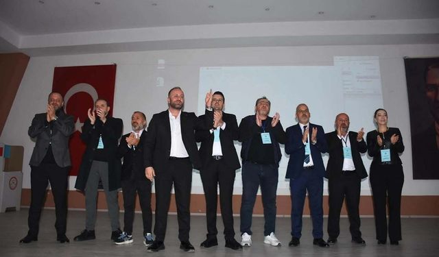 Altay’da kongre kararı rafa kaldırıldı